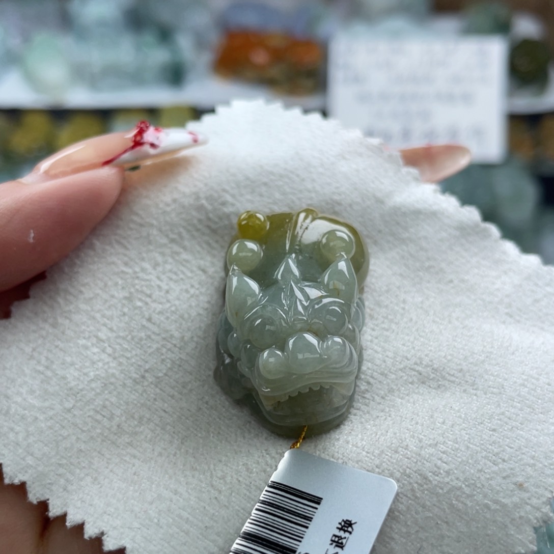 颈饰未镶嵌翡翠貔貅16