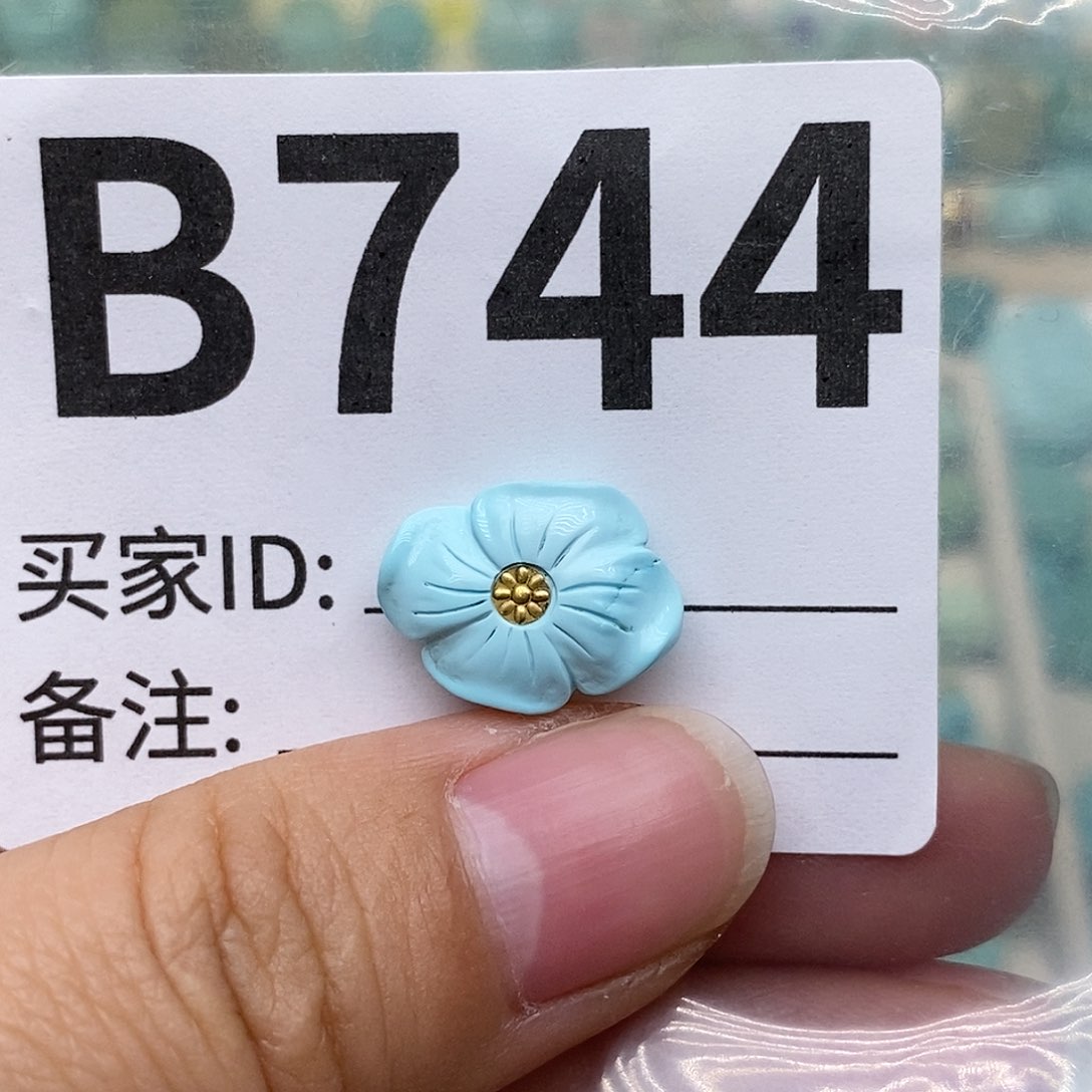 绿松石配饰未镶嵌