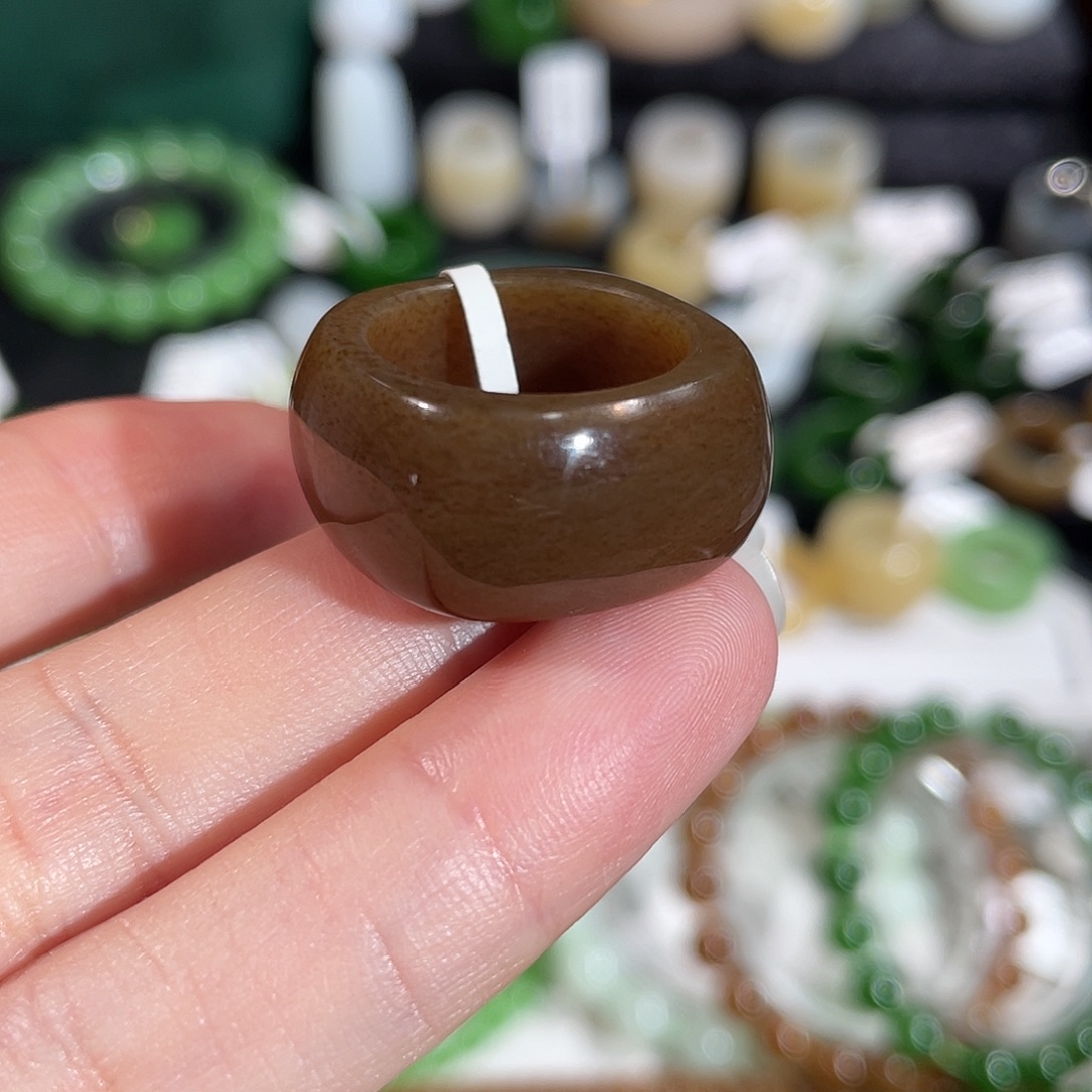 和田玉（糖玉）未镶嵌戒指