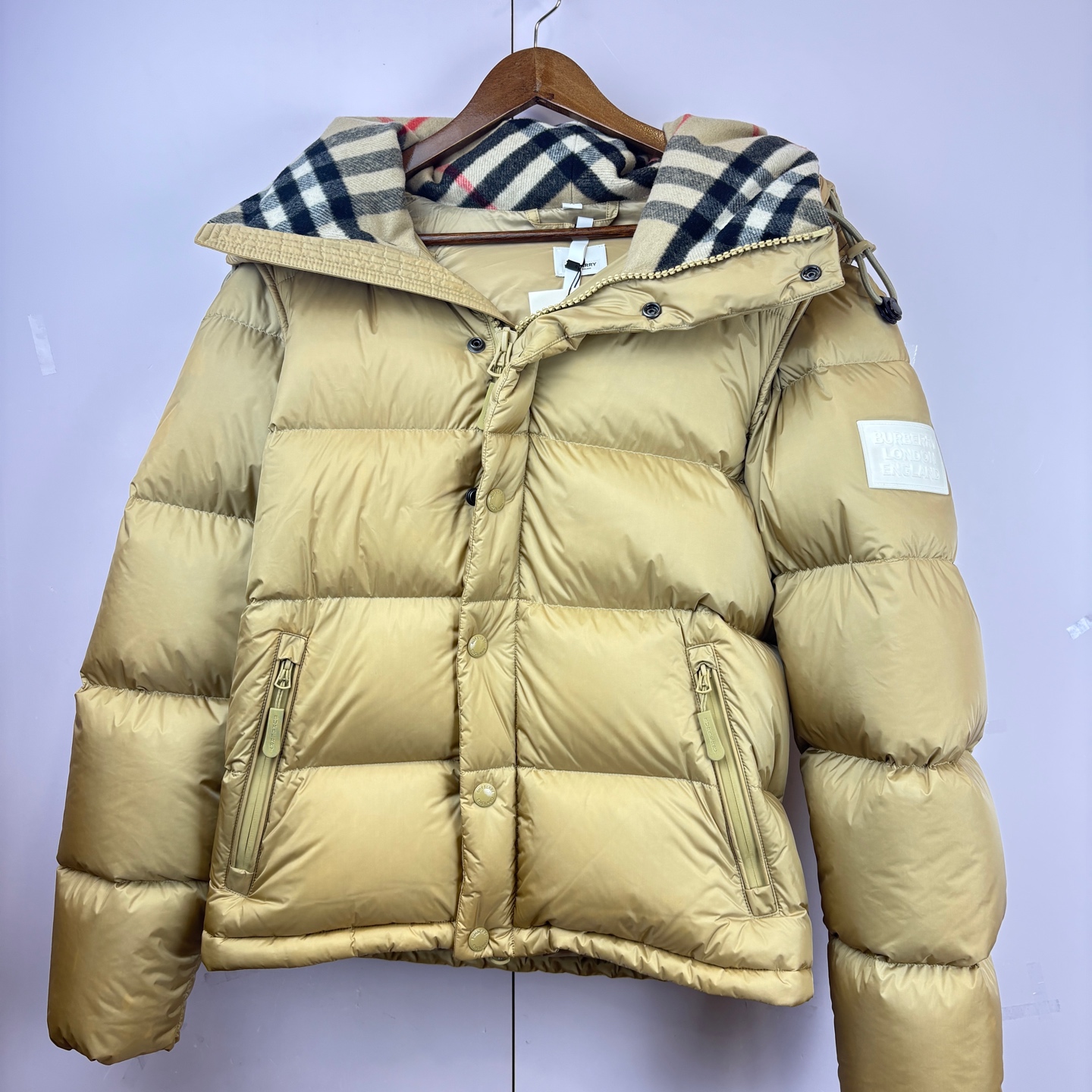 99新 BURBERRY/博柏利 012360  领口格纹羽绒服  XS码 
