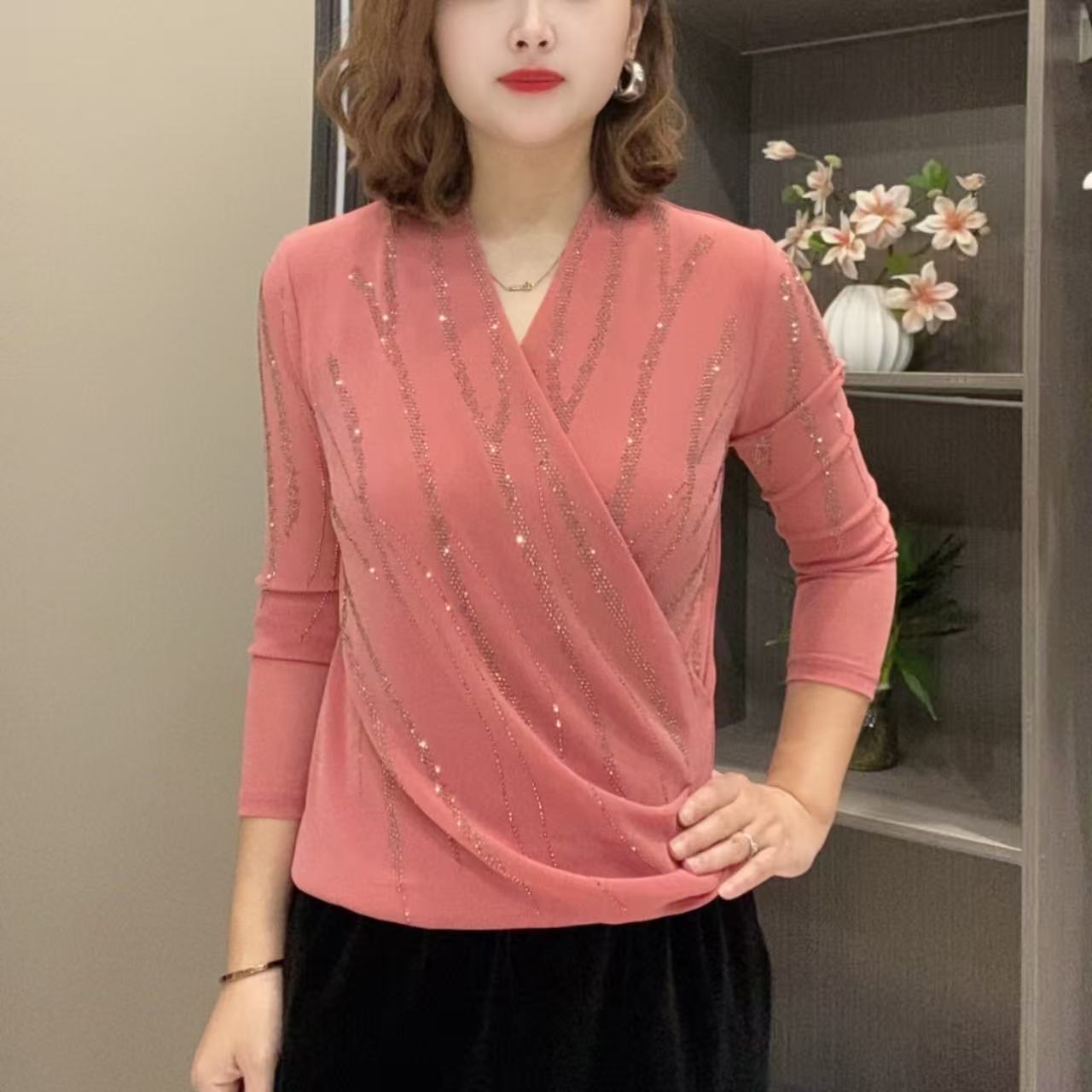 2025气质时尚显瘦百搭打底衫亲肤烫钻洋气女士小衫妈妈装夏季666