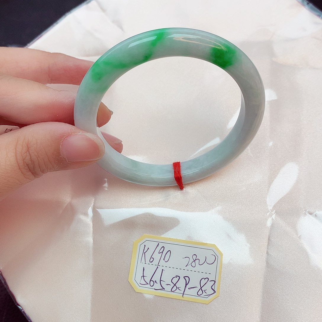 翡翠未镶嵌手镯缅甸翡翠