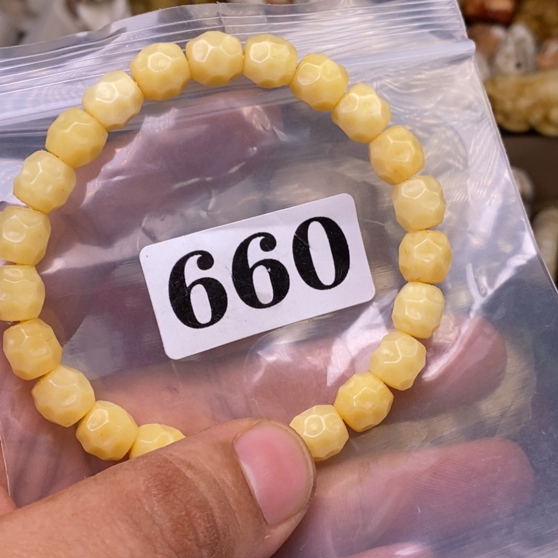 其他驼骨人工忙着