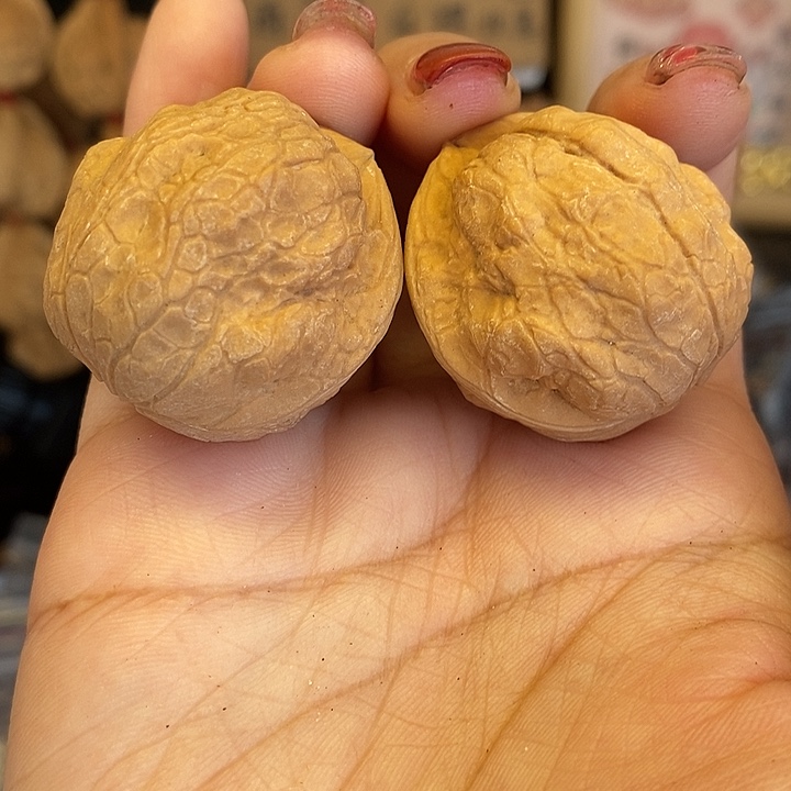 吊坠文玩核桃3铁鹦鹉有沙眼微瑕没售后