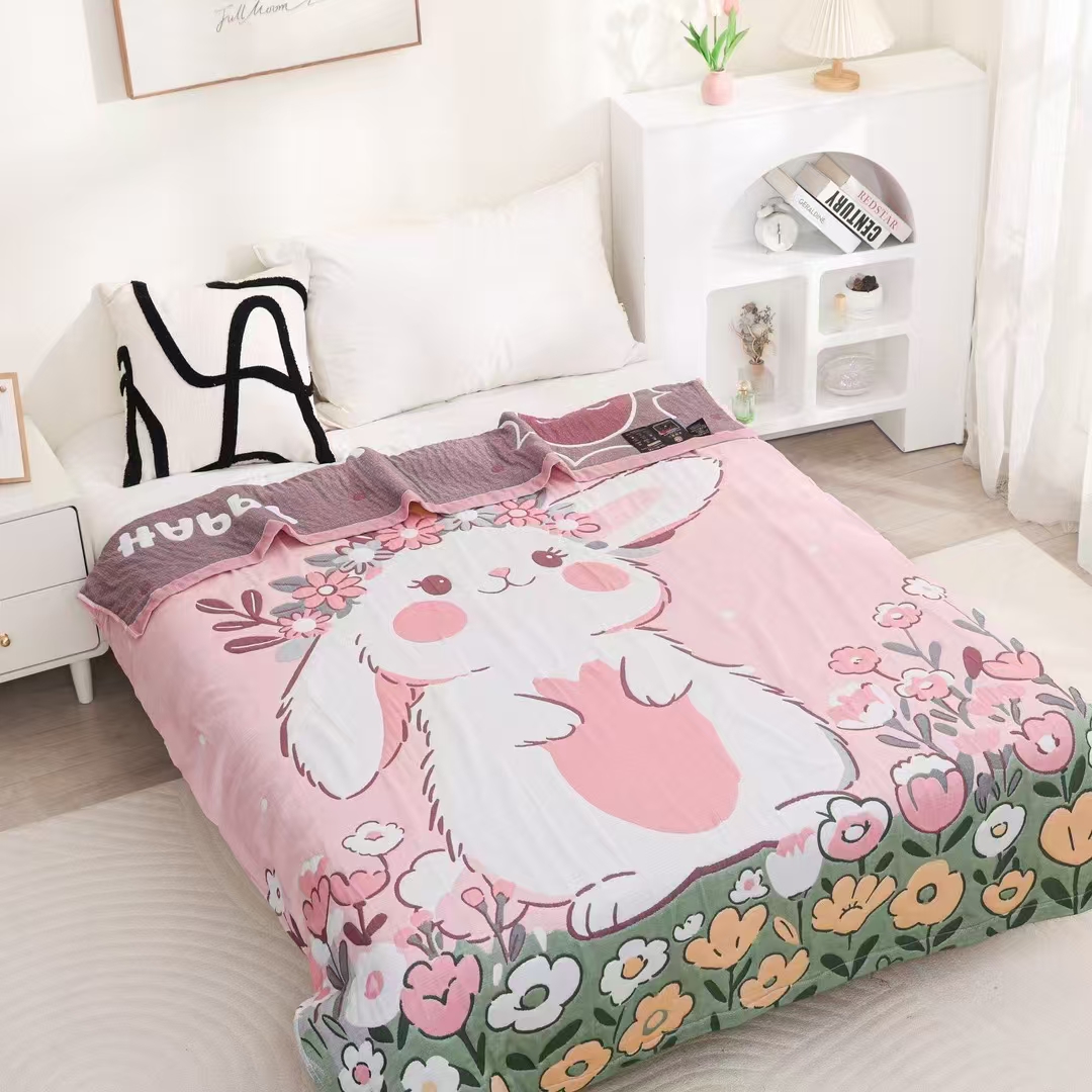 （孤品）亲肤可爱透气三层粉色卡通泡芙被。冲量款（150*200com)