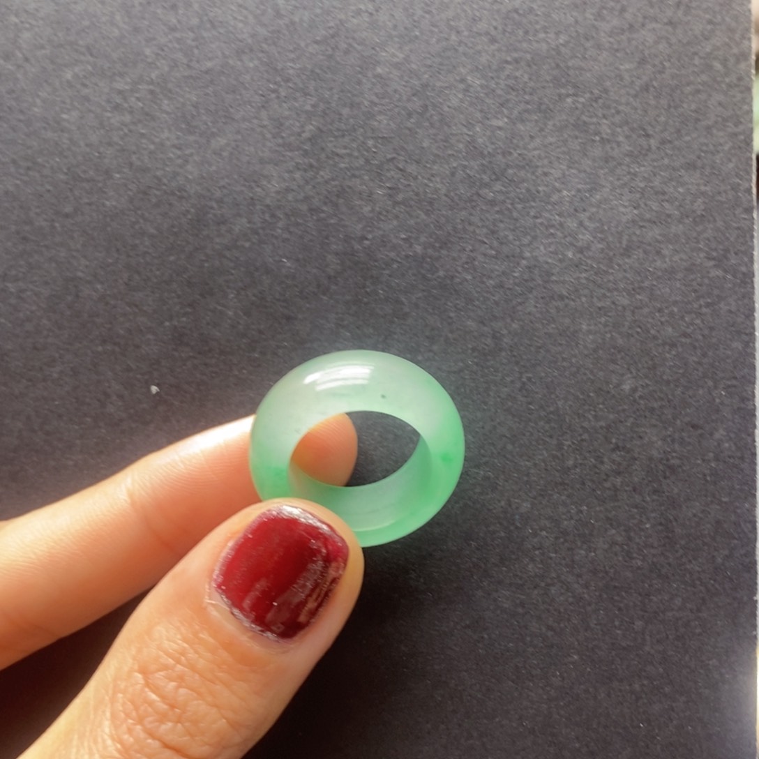 石英质玉戒指未镶嵌