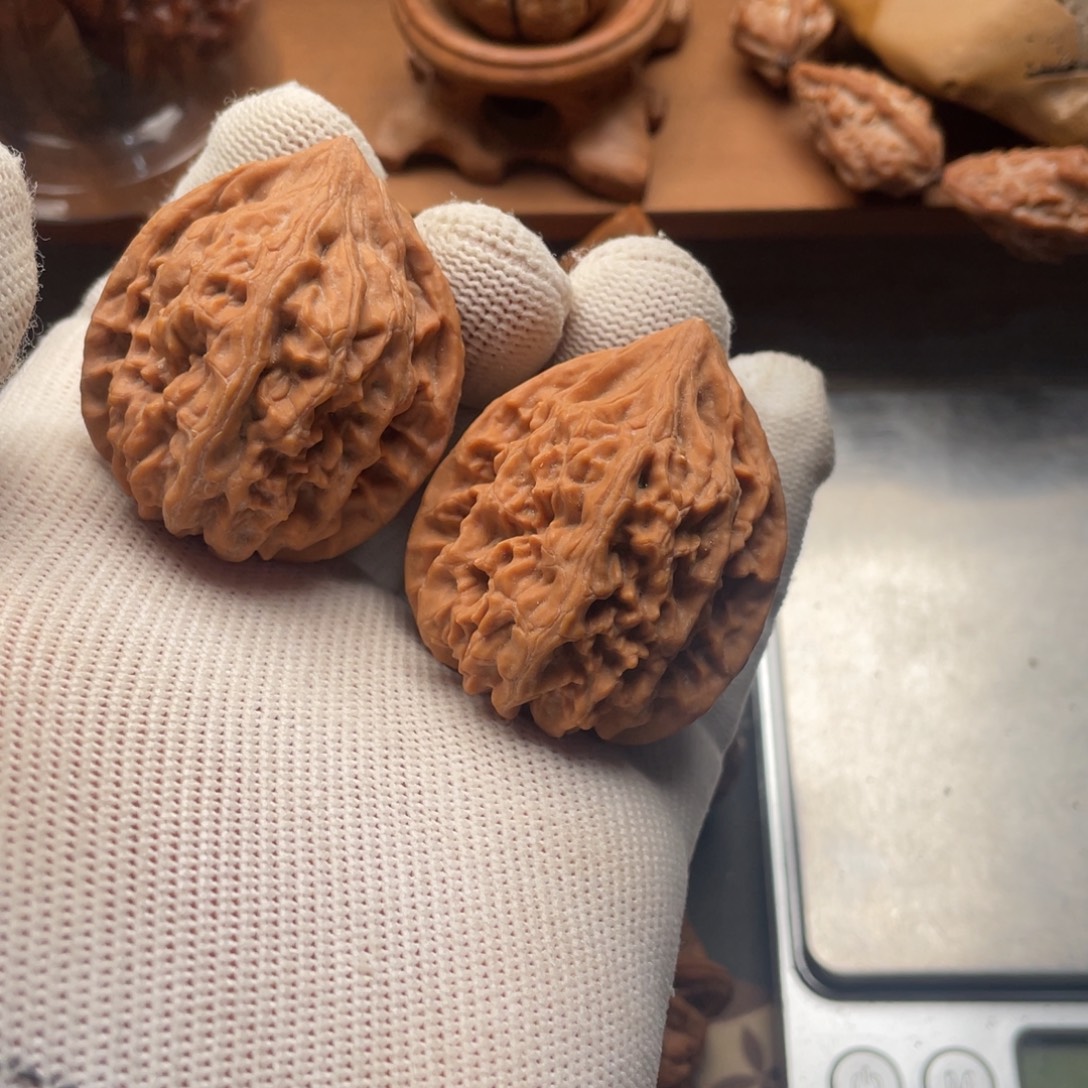 文玩核桃吊坠老款鸡心