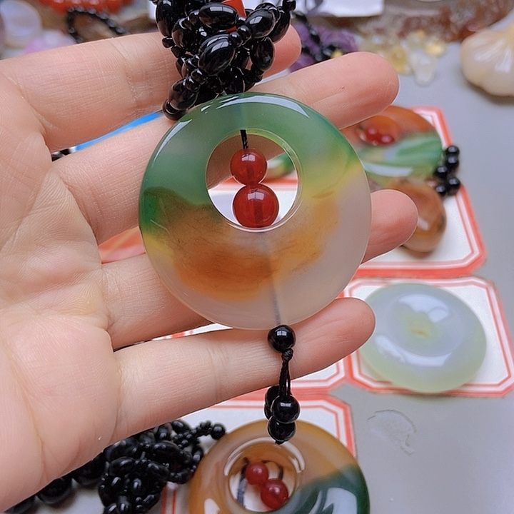 【闪购商品】未镶嵌玛瑙/玉髓珠宝半成品浮**士