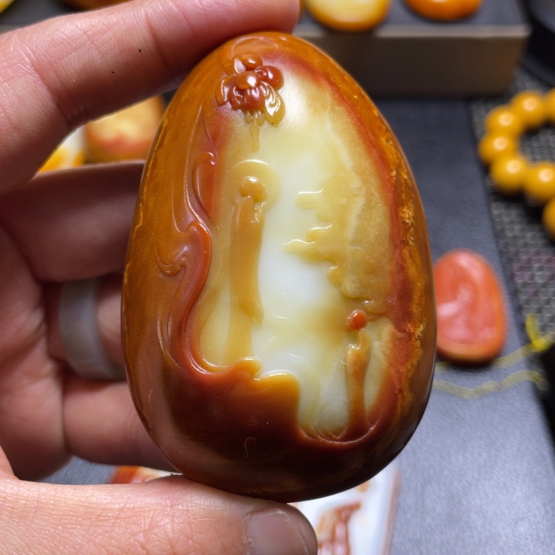 瑞***舞和田玉未镶嵌颈饰