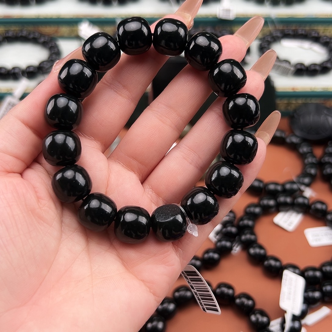 和田玉未镶嵌手串