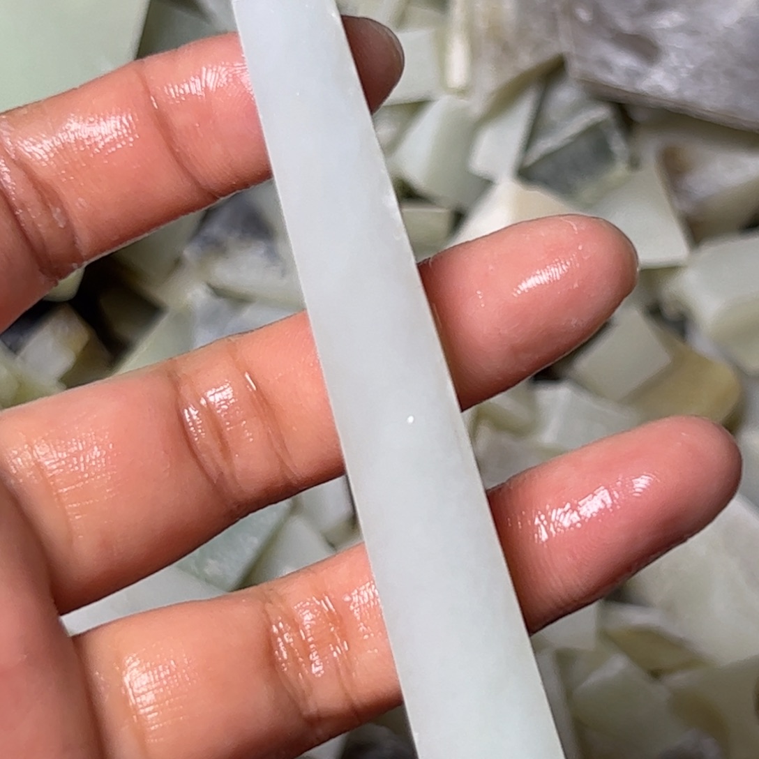 和田玉未镶嵌项链