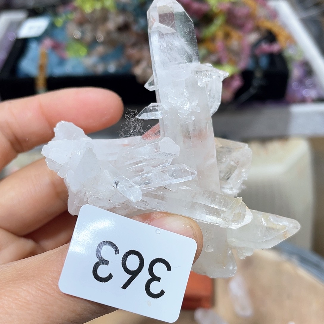 水晶摆件……未镶嵌