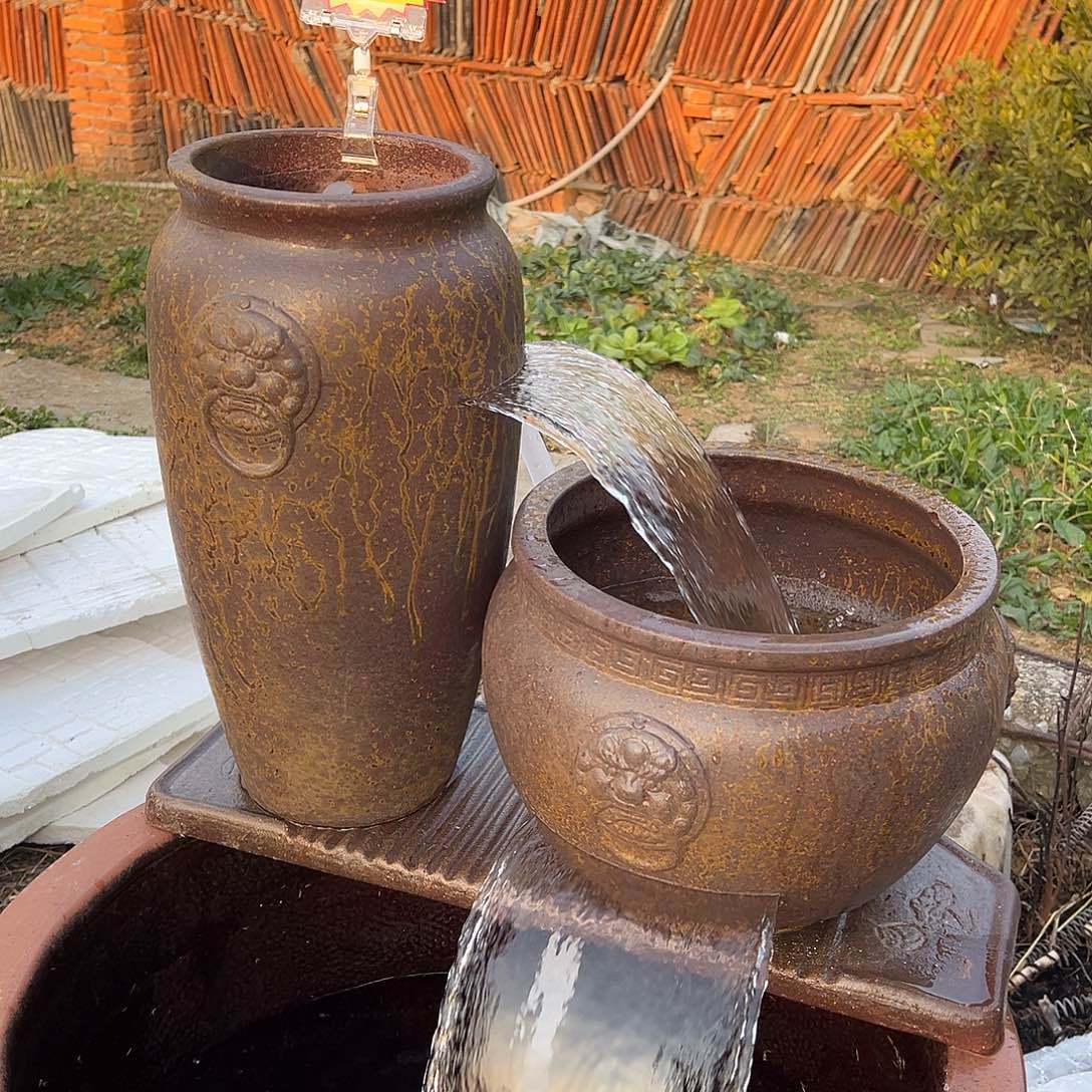 紫砂花盆紫砂之光和青釉花是