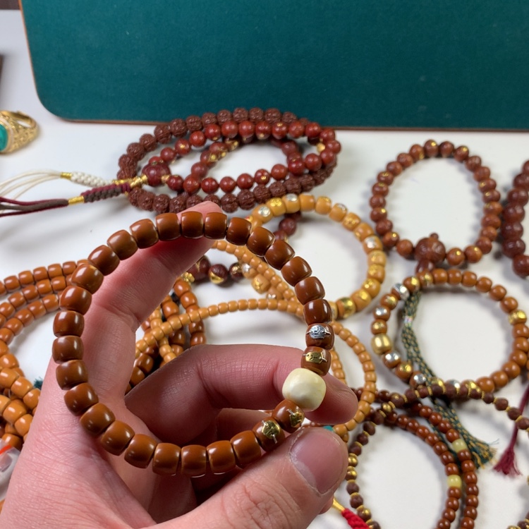 【闪购商品】橄榄核吊坠14275858586868