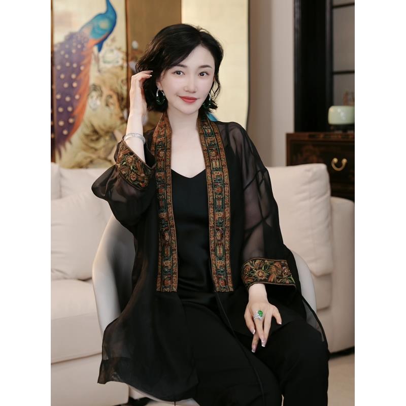 Betty Bairn【知风里】新中式桑蚕丝刺绣外套25B-BW10206