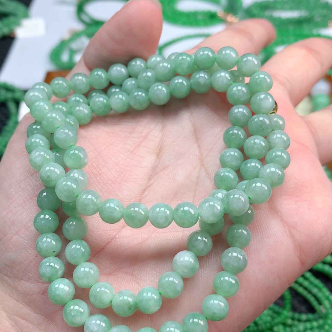 翡翠手链未镶嵌翡翠