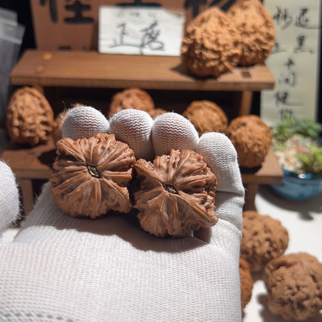 帅***闯核桃全品无修 41 山地 鸡血红 磨盘