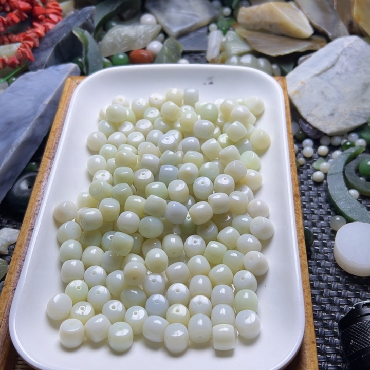 掐***我和田玉（糖玉）未镶嵌挂件