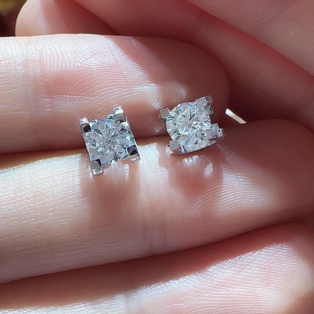 钻石耳环18K金镶嵌耳环