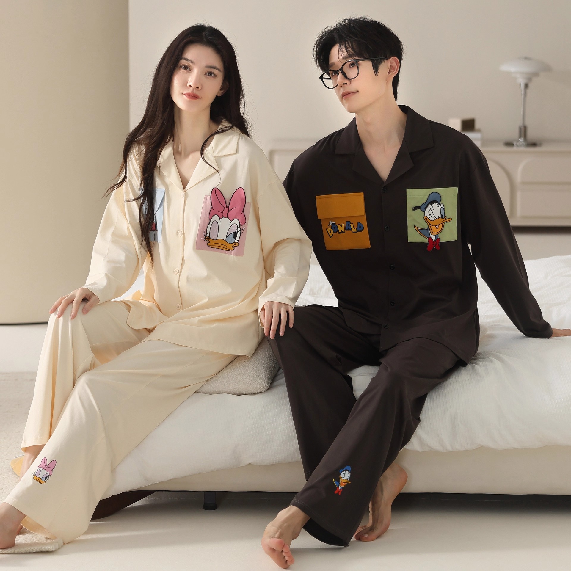 迪士尼唐老鸭情侣睡衣2025新款春秋柔软棉长袖可爱卡通男士家居服
