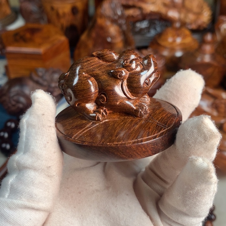 黄花梨/降香黄檀把件把件