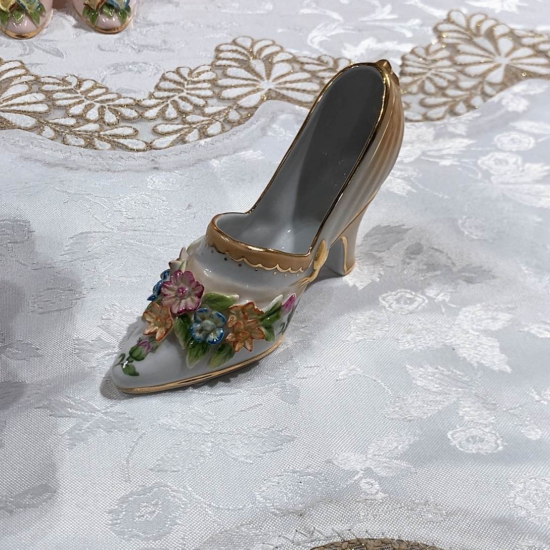 摆件D8016高温瓷手工花高跟鞋