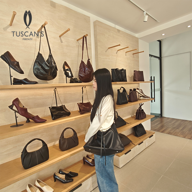 TUSCAN'S简约休闲真皮牛皮腋下包女士通勤百搭单肩包时代双鱼