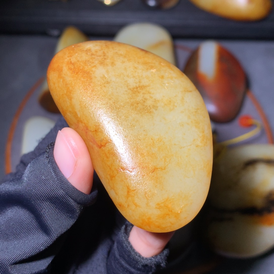 和田玉颈饰未镶嵌雨**晴