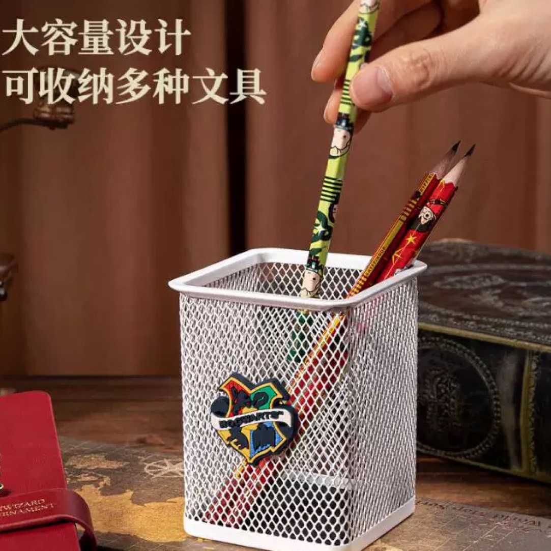 卡通元素中式网格东南亚风笔筒笔桶办公桌方形学生桌