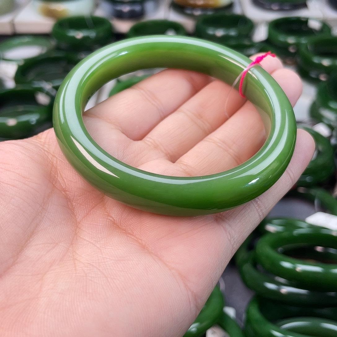 和田玉（碧玉）手镯未镶嵌