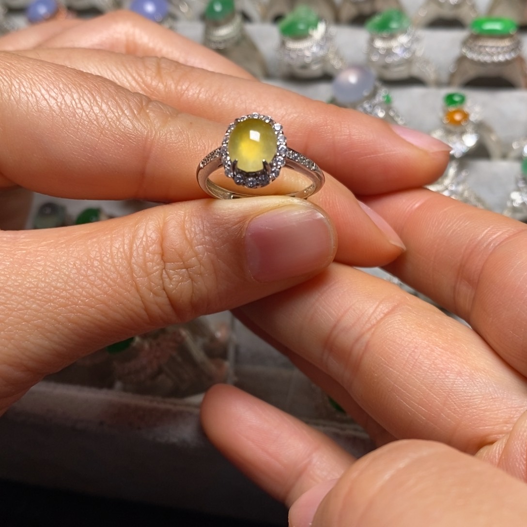 翡翠戒指未镶嵌戒指