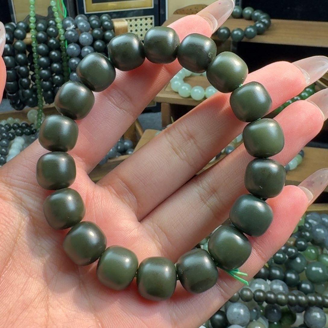 和田玉手链未镶嵌