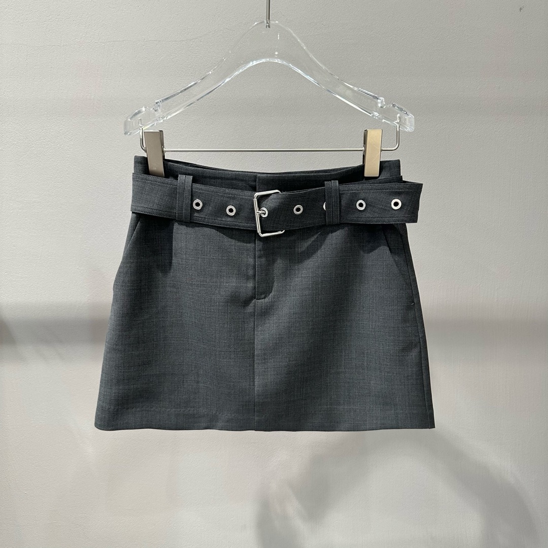 艾家2025春新款气质时尚百搭A字高腰显瘦休闲半身裙3523