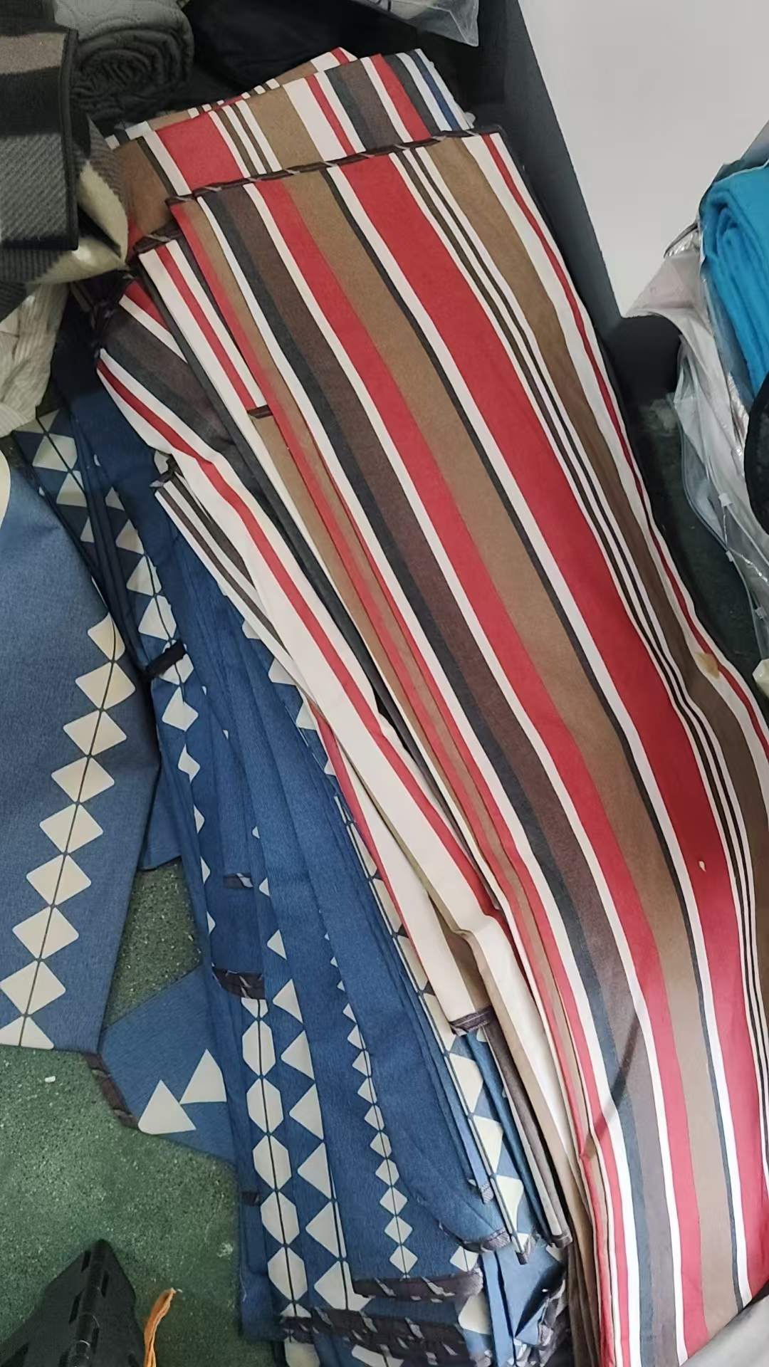 严重瑕疵多色多款防潮垫野餐垫不分大小任意发1介意勿拍