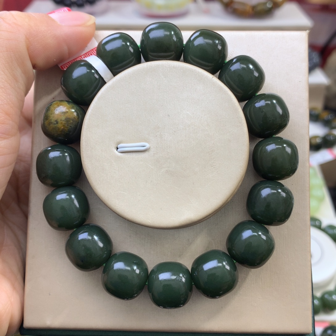 和田玉未镶嵌手链