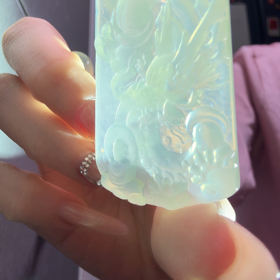 蛇纹石玉龙牌未镶嵌