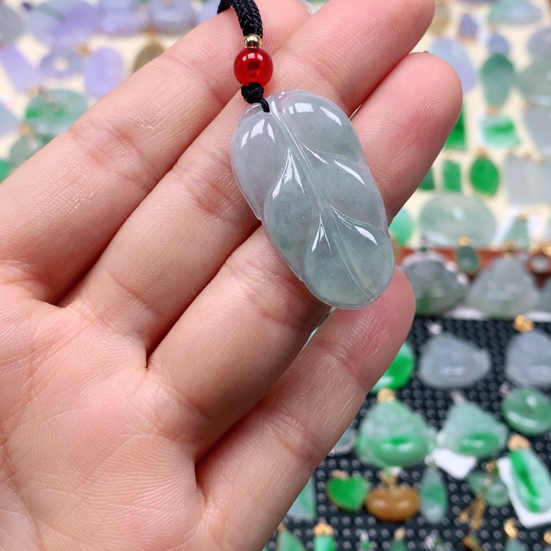 【闪购商品】翡翠吊坠(不含链)未镶嵌