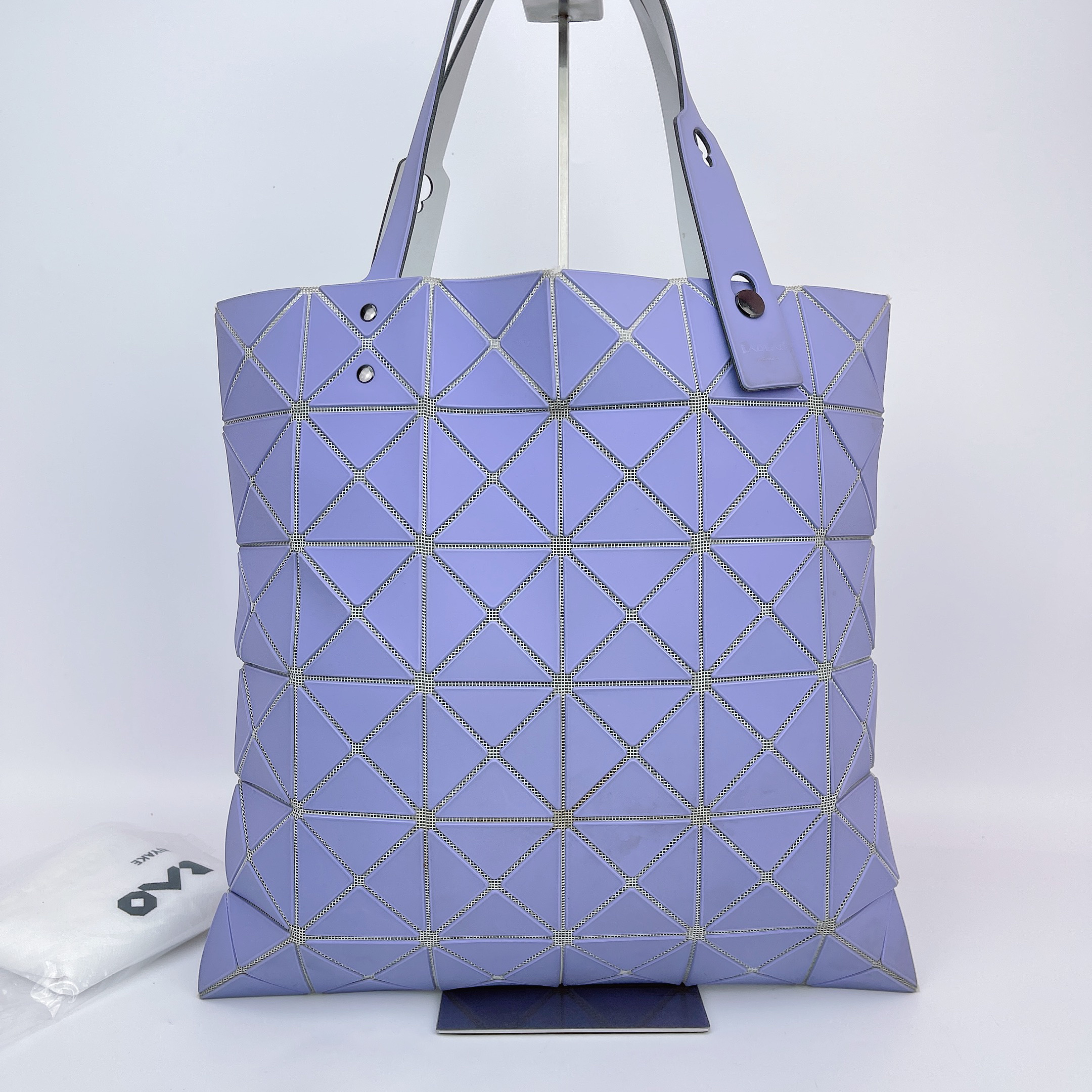 95新 Issey Miyake/三宅一生 三宅一生 紫色手提包底长33 M816