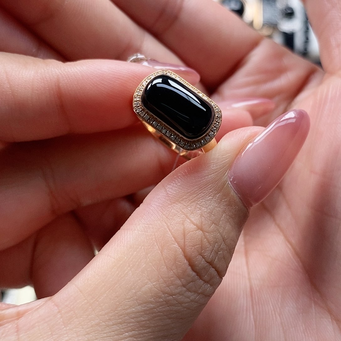 翡翠戒指18K金镶嵌墨翠