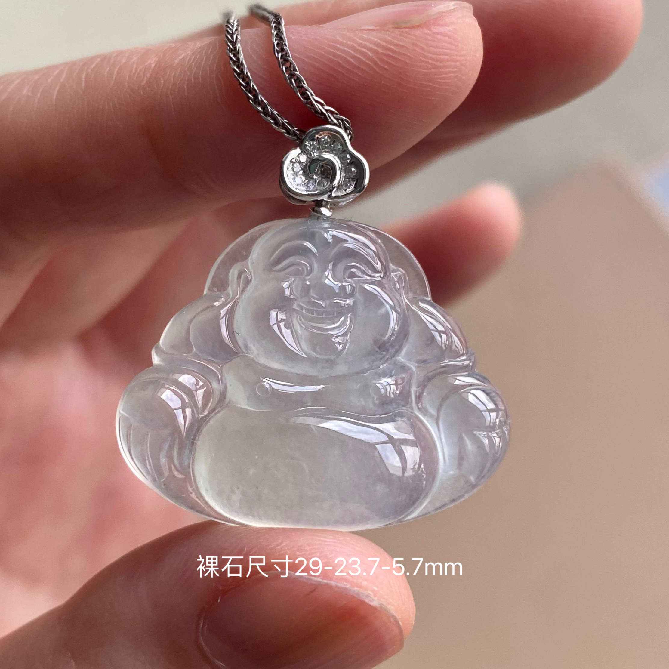 翡翠颈饰18k金镶嵌高冰种起光冰透感十足透亮起光翡翠佛公吊坠