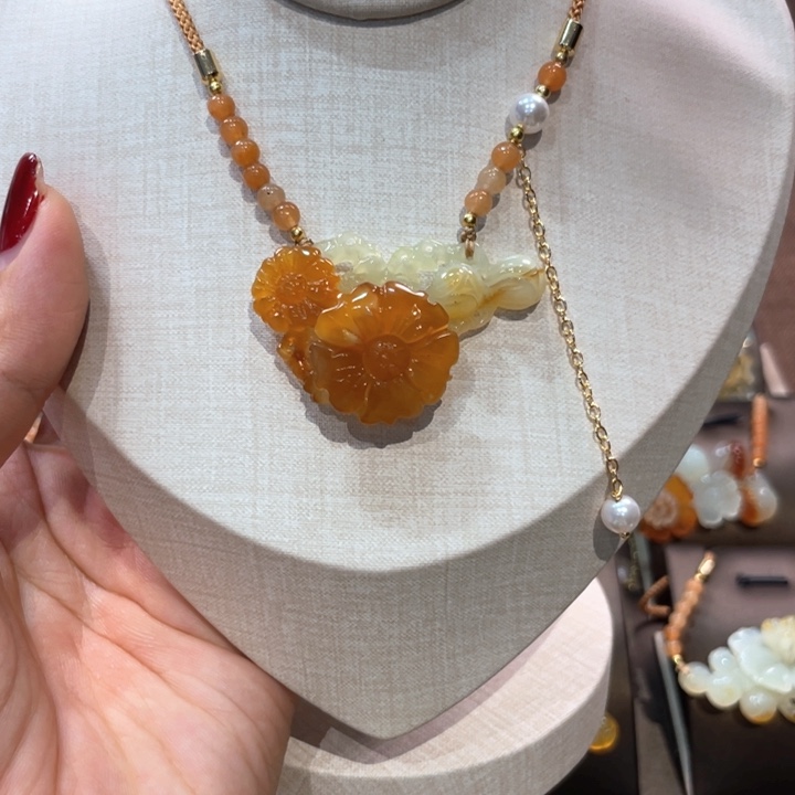 蛇纹石玉未镶嵌吊坠(赠链)