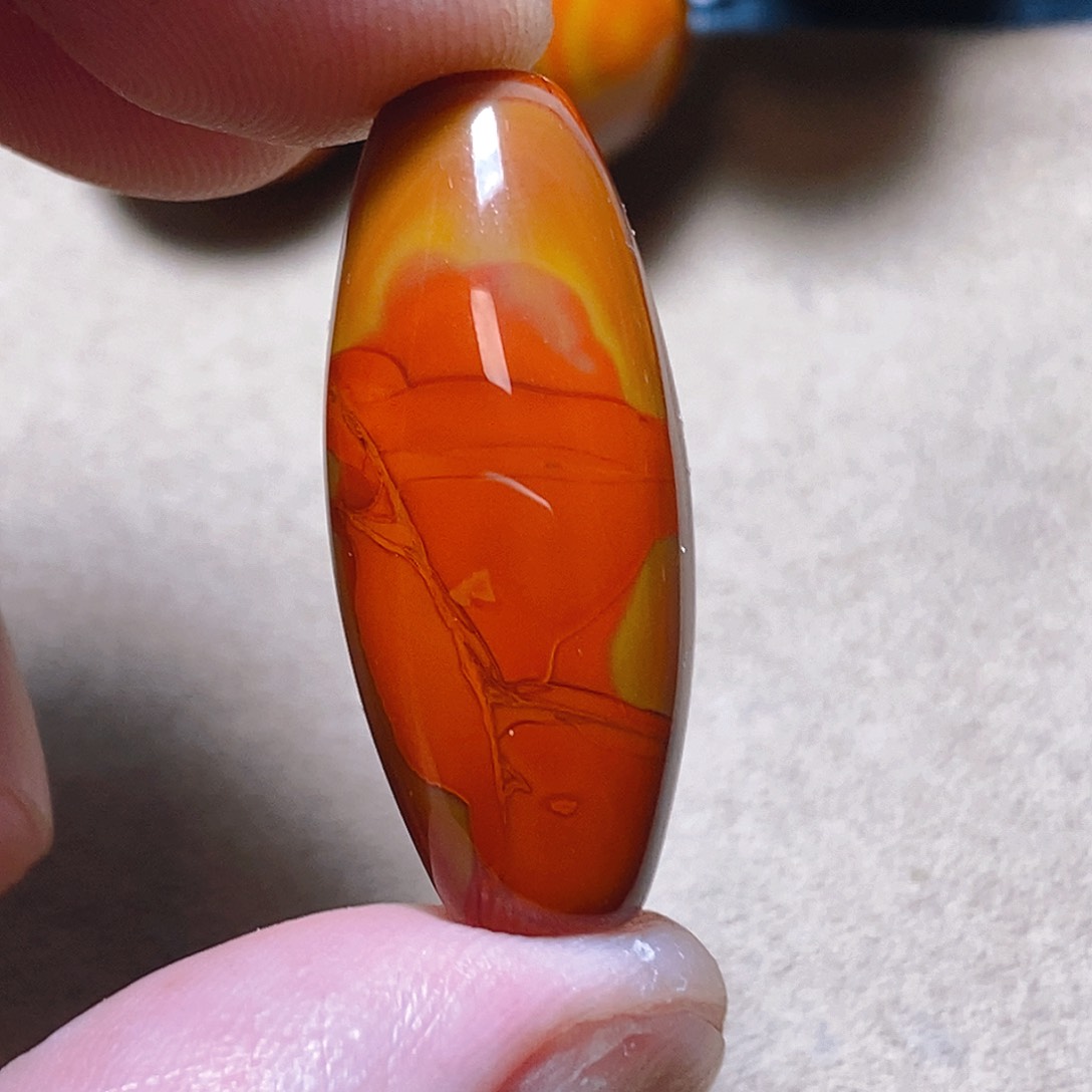 玛瑙/玉髓颈饰未镶嵌董*拿