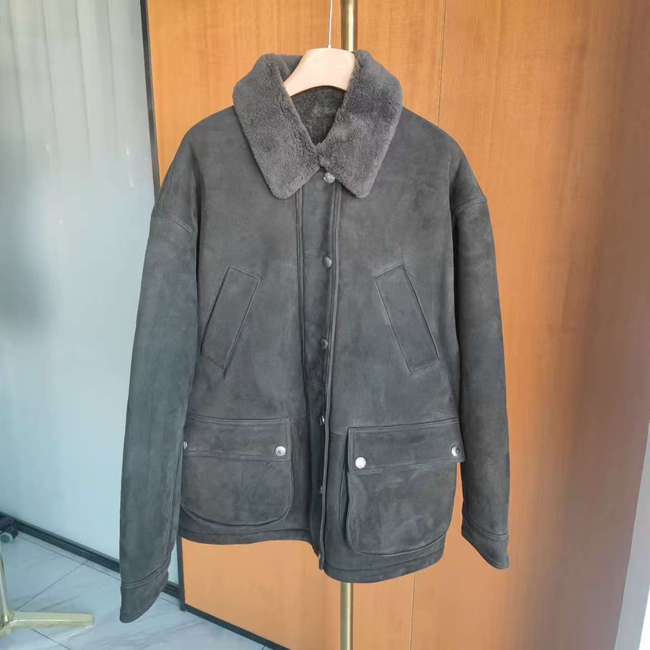 超多人在等 进口美利奴皮毛一体中长款上衣 超级难做的一款 现货