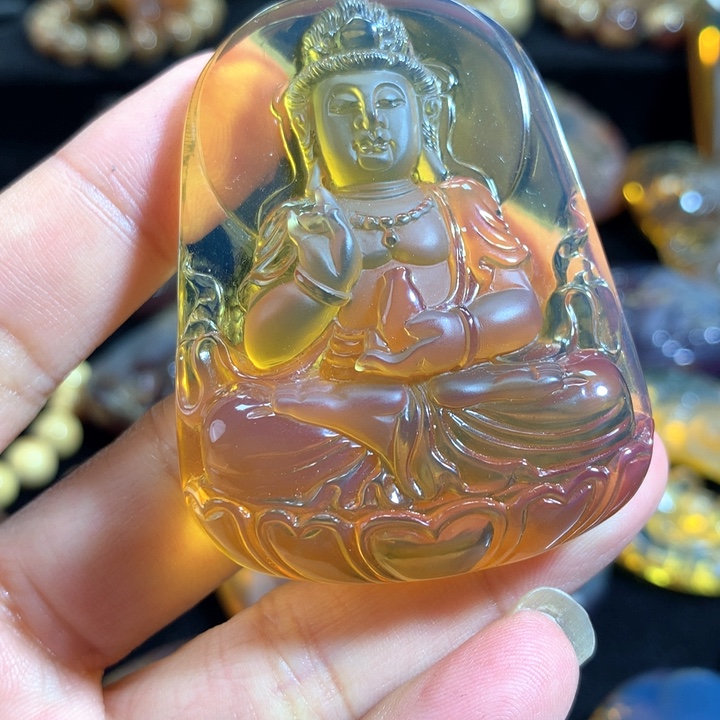 琥珀颈饰未镶嵌我**翔观音