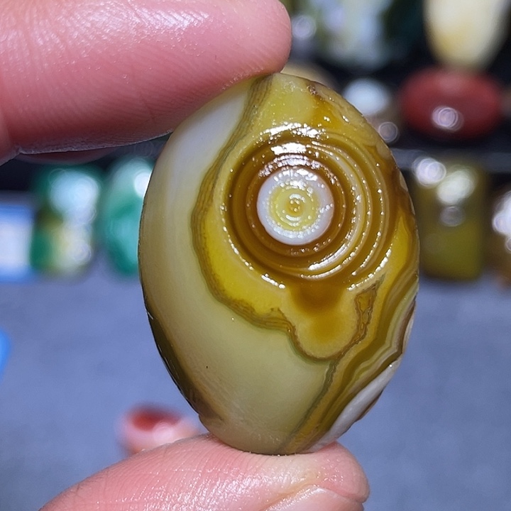 玛瑙/玉髓未镶嵌珠宝奇石