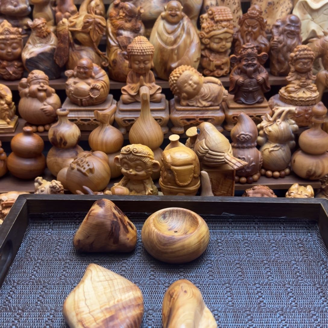 吴****柏木（崖柏）手把件