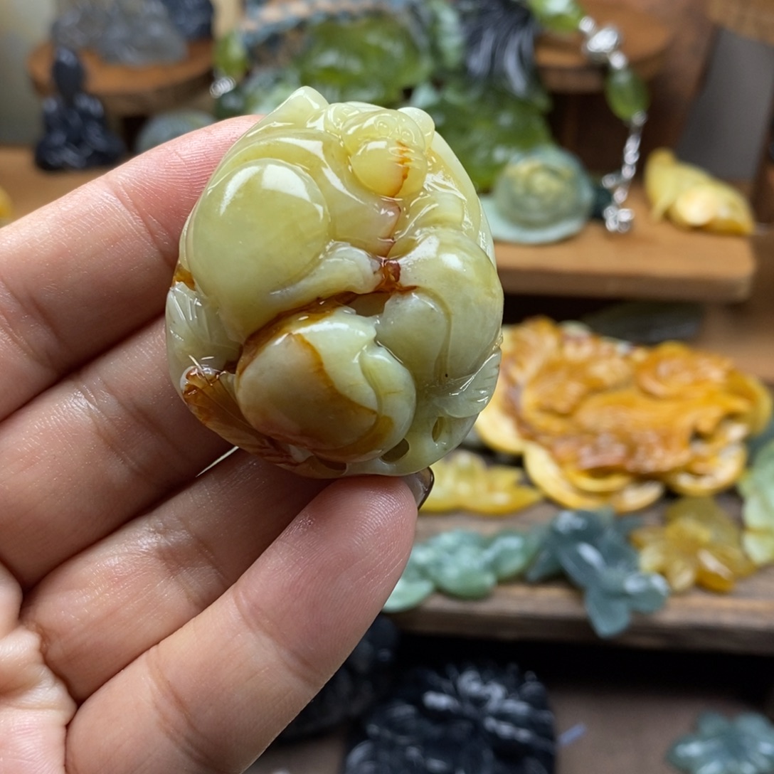 蛇纹石玉未镶嵌吊坠(不含链)