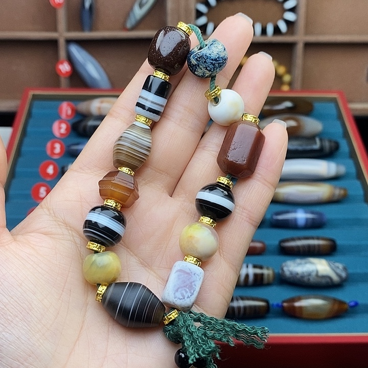 玛瑙/玉髓未镶嵌颈饰