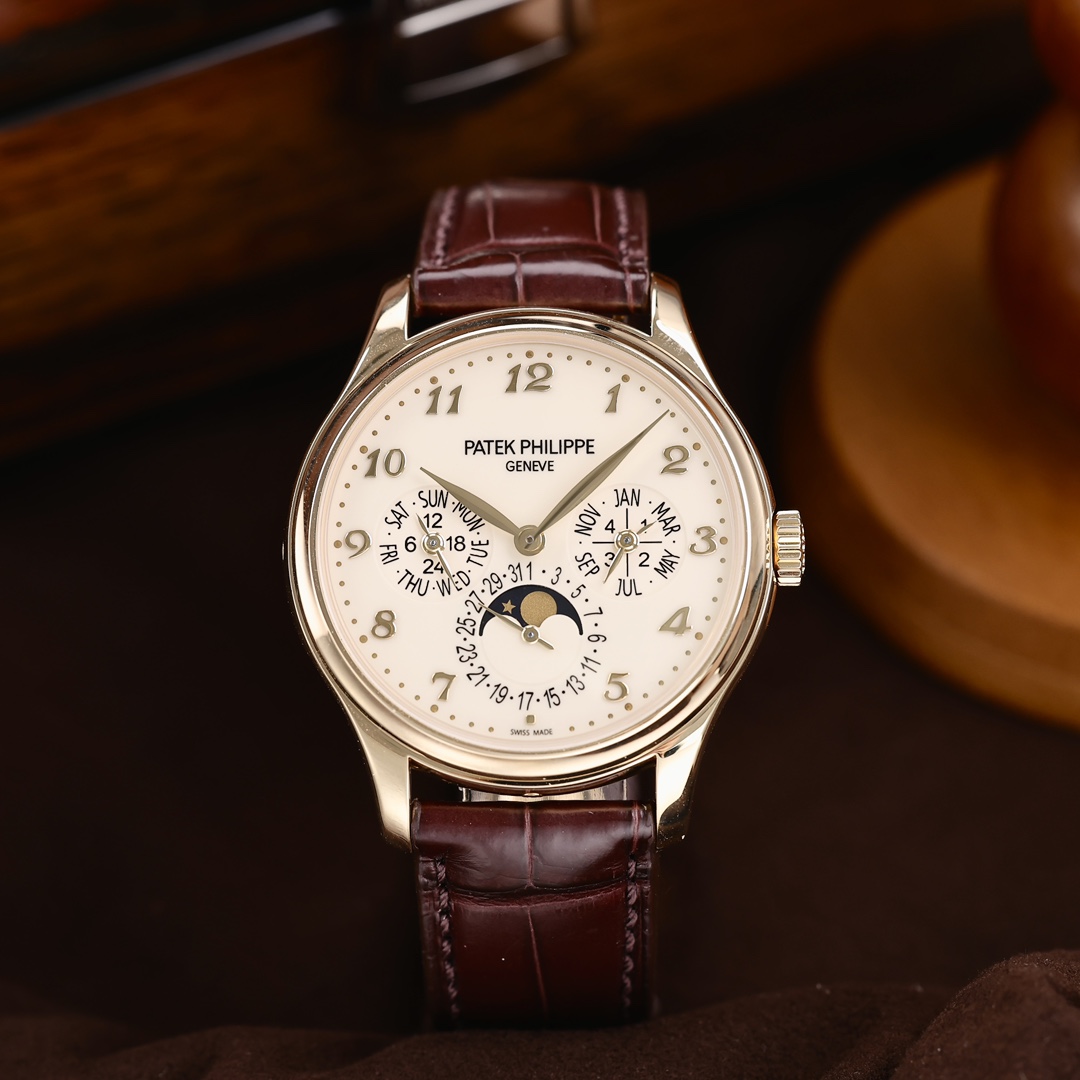 95新 Patek Philippe/百达翡丽 5327J 万年历灯笼扣 2019年保卡