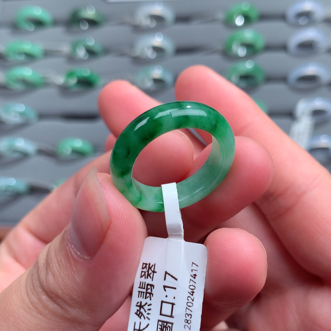 翡翠戒指未镶嵌天然